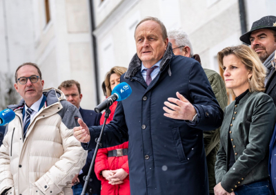 Jeweils von links: CSU-Landesgruppenchef Alexander Dobrindt, der Präsident des Deutschen Bauernverbandes Joachim Rukwied und MdB Daniela Ludwig. 