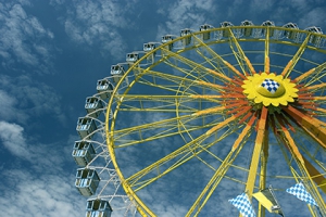  Das Rosenheimer Herbstfest - ein Publikumsmagnet (Bild Fotolia © Roger Jegg)