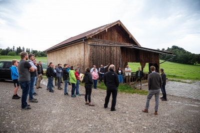 Einfach und einzigartig – so einfach kann landwirtschaftliches Bauen sein!  Der Arbeitskreis Ernährung, Landwirtschaft und Forsten informiert zum Stallbau.