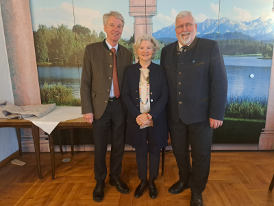 von links nach rechts: Felix Schwaller, Vorsitzender der SEN-Union Rosenheim-Land; Sigrid Knothe, Vorsitzende der SEN Rosenheim-Stadt und Sebastian Friesinger