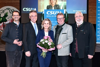 von links nach rechts: Oberbürgermeister Andreas März, Landrat Otto Lederer, MdB Daniela Ludwig, CSU-Kreisvorsitzender Klaus Stöttner, MdL Sebastian Friesinger.
