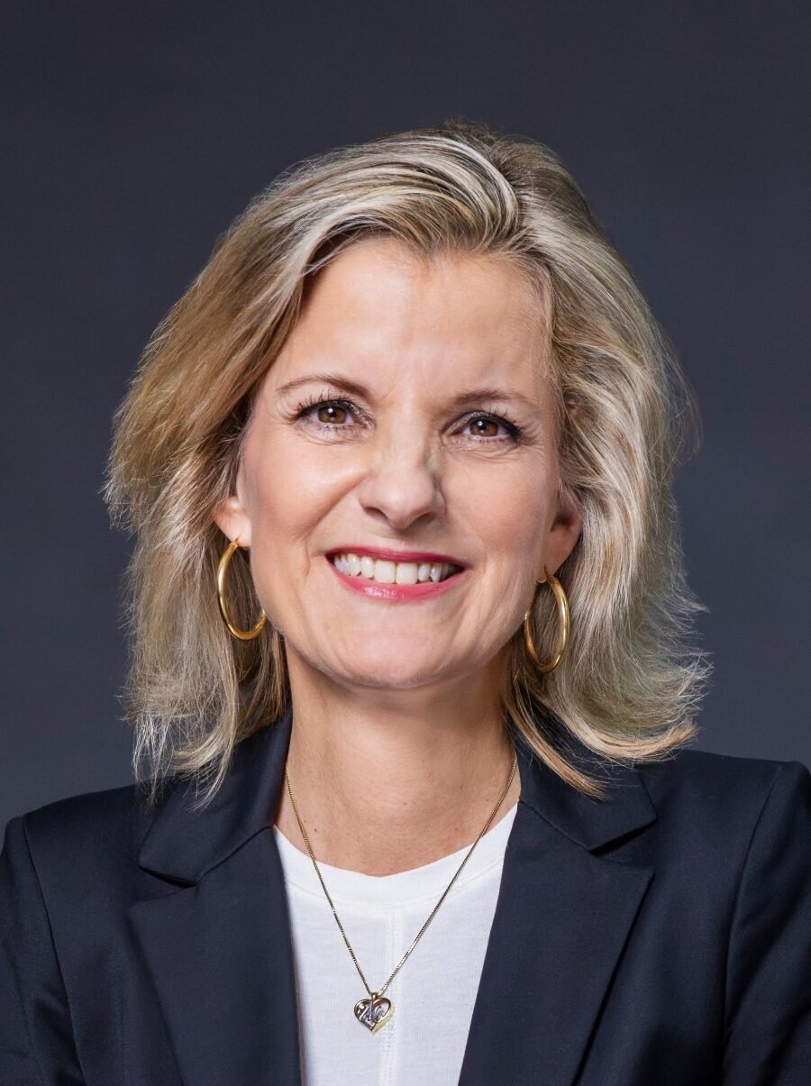 Daniela-Ludwig_Investitionsstau-abbauen Porträtfoto von Daniela Ludwig
