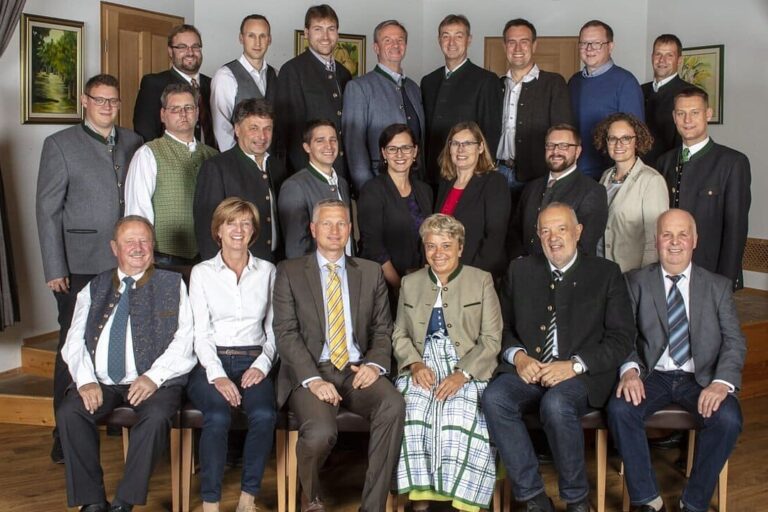 Gruppenfoto der CSU-Kandidaten für die Kommunalwahl 2020 in Bruckmühl